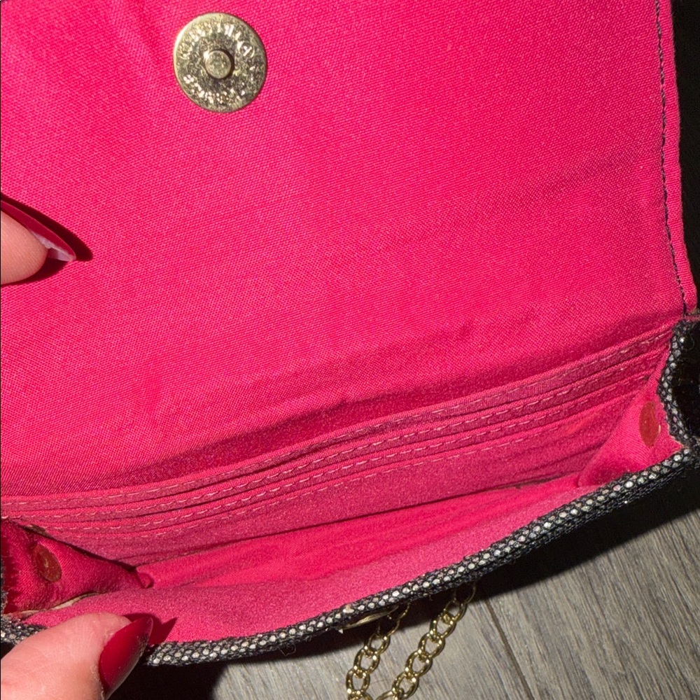 Steve Madden Sparkly Black and Gold Chain Crossbody Bag - Picture 5 of 8